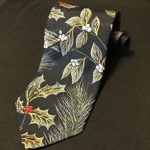 VTG Hallmark Merry‎ Christmas Ivy Holly Tie. Holiday Yule Party Jingle Bells EUC